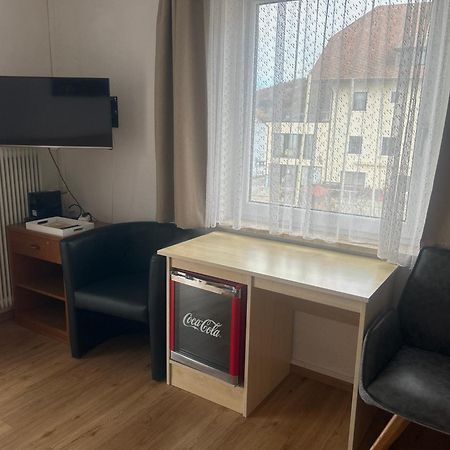 Gasthof Mit Seeterasse & Appartements Zur Landeroith Weyregg Exterior photo